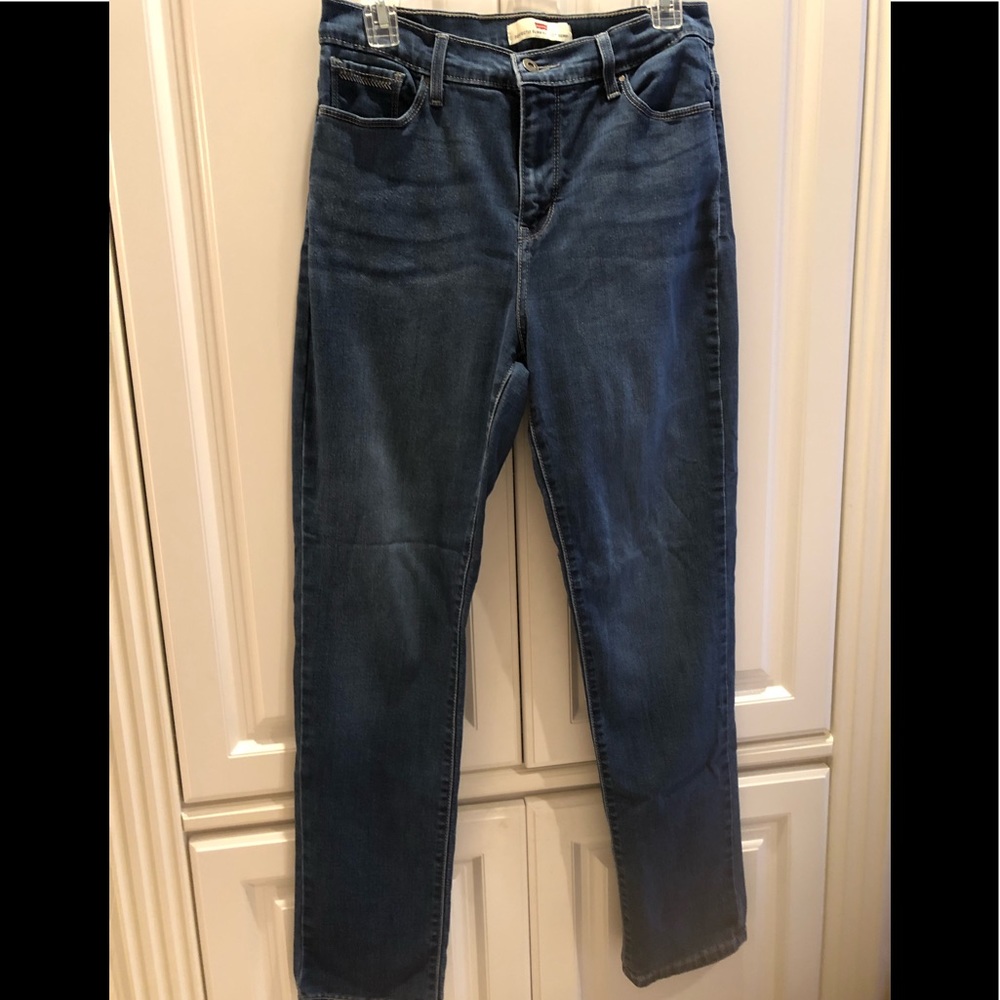 🇺🇸Levi’s Perfectly Slimming 512 Skinny High waist chevron metal back pkt jeans